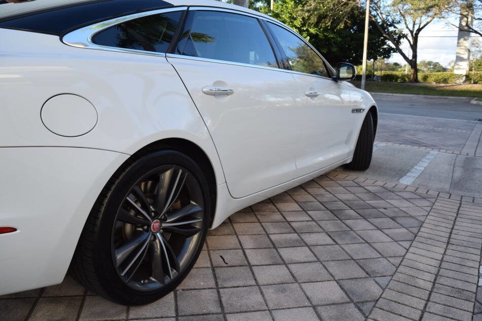 Used 2019 Jaguar XJ Collection image 23