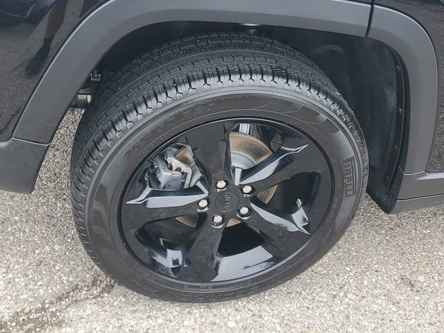 New 2026 Jeep Grand Cherokee Limited w/ Limited Altitude Package AWD/4WD image 5