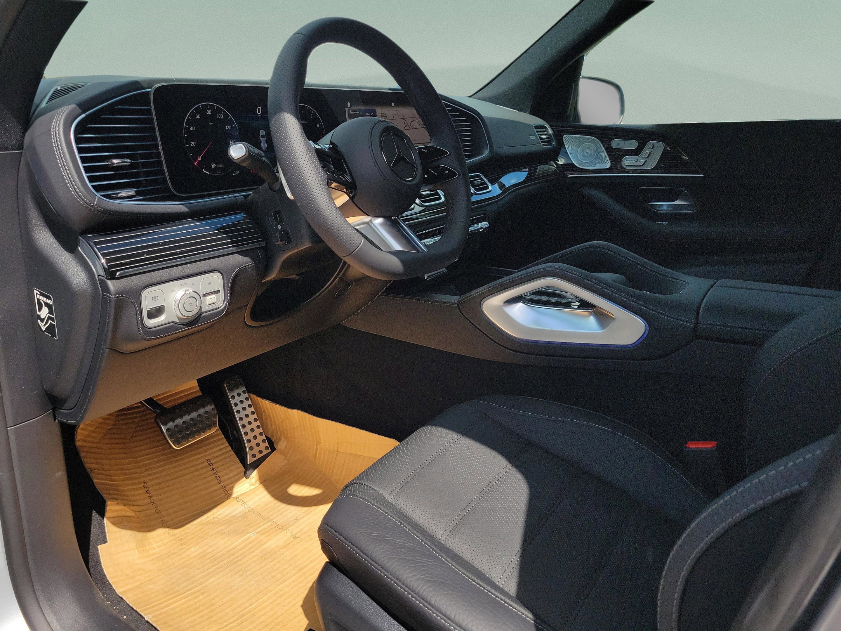 New 2026 Mercedes-Benz GLS 580 4MATIC image 24