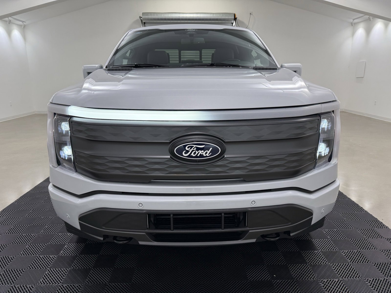 New 2025 Ford F150 Lightning Lariat image 2