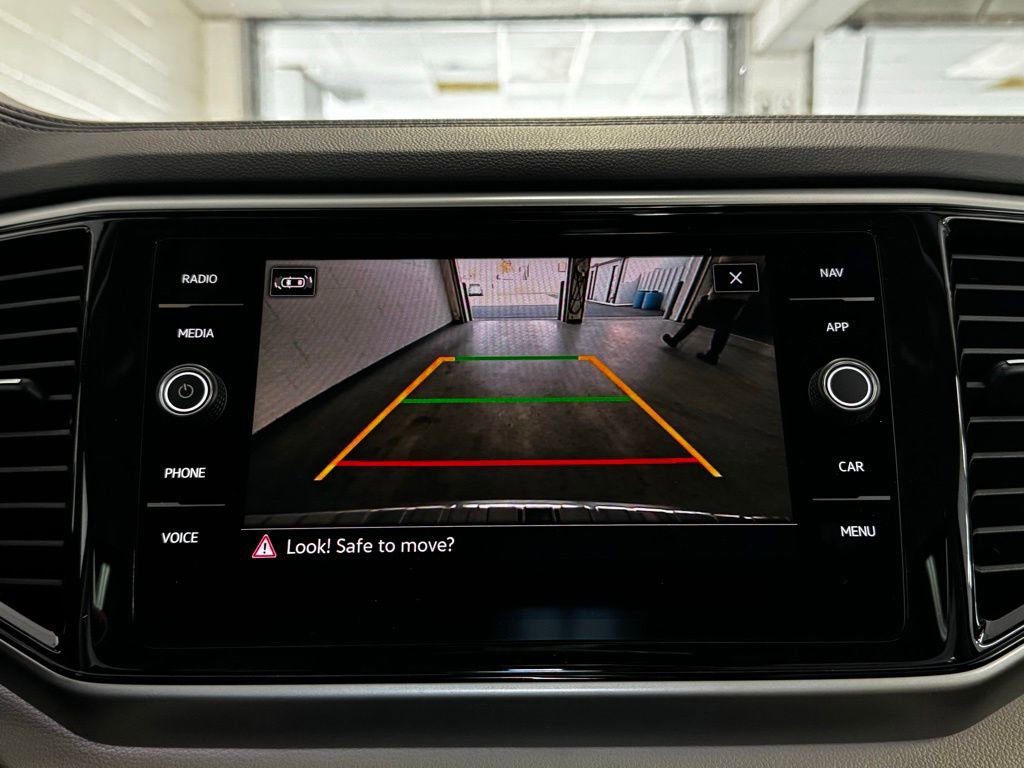 Used 2023 Volkswagen Atlas SEL image 18