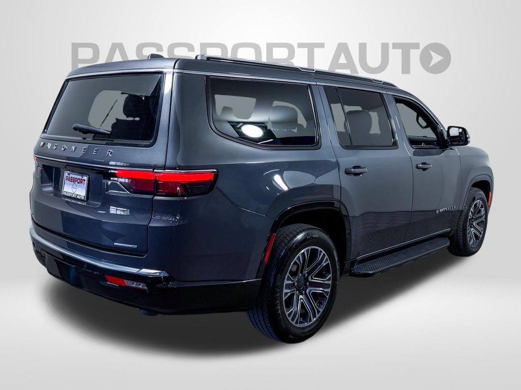 Used 2022 Jeep Wagoneer Series III AWD/4WD image 8