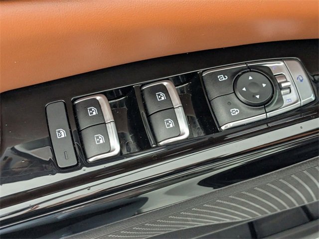 Used 2023 Kia Carnival SX image 12