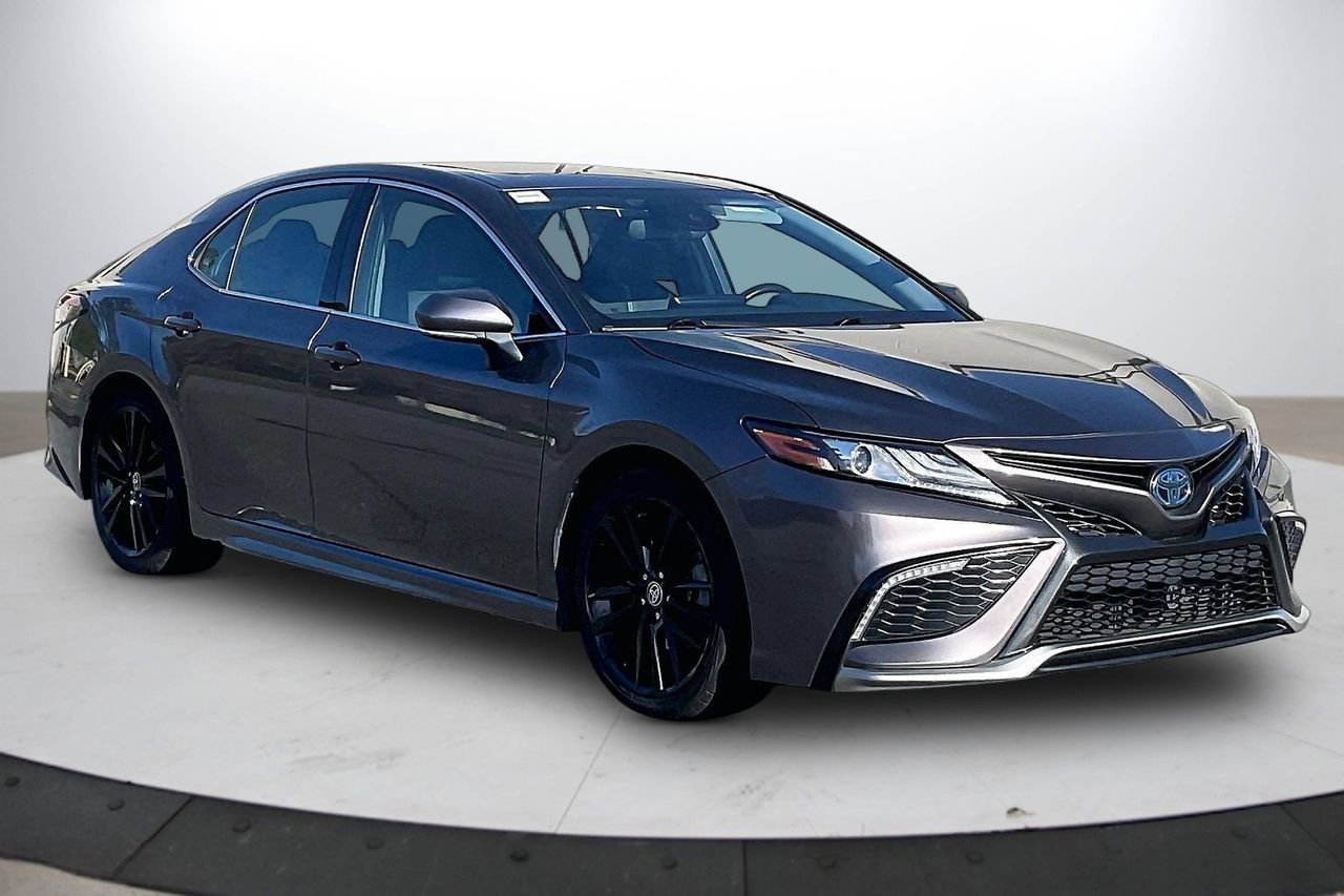 Used 2023 Toyota Camry XSE w/ Cold Weather Package image 2