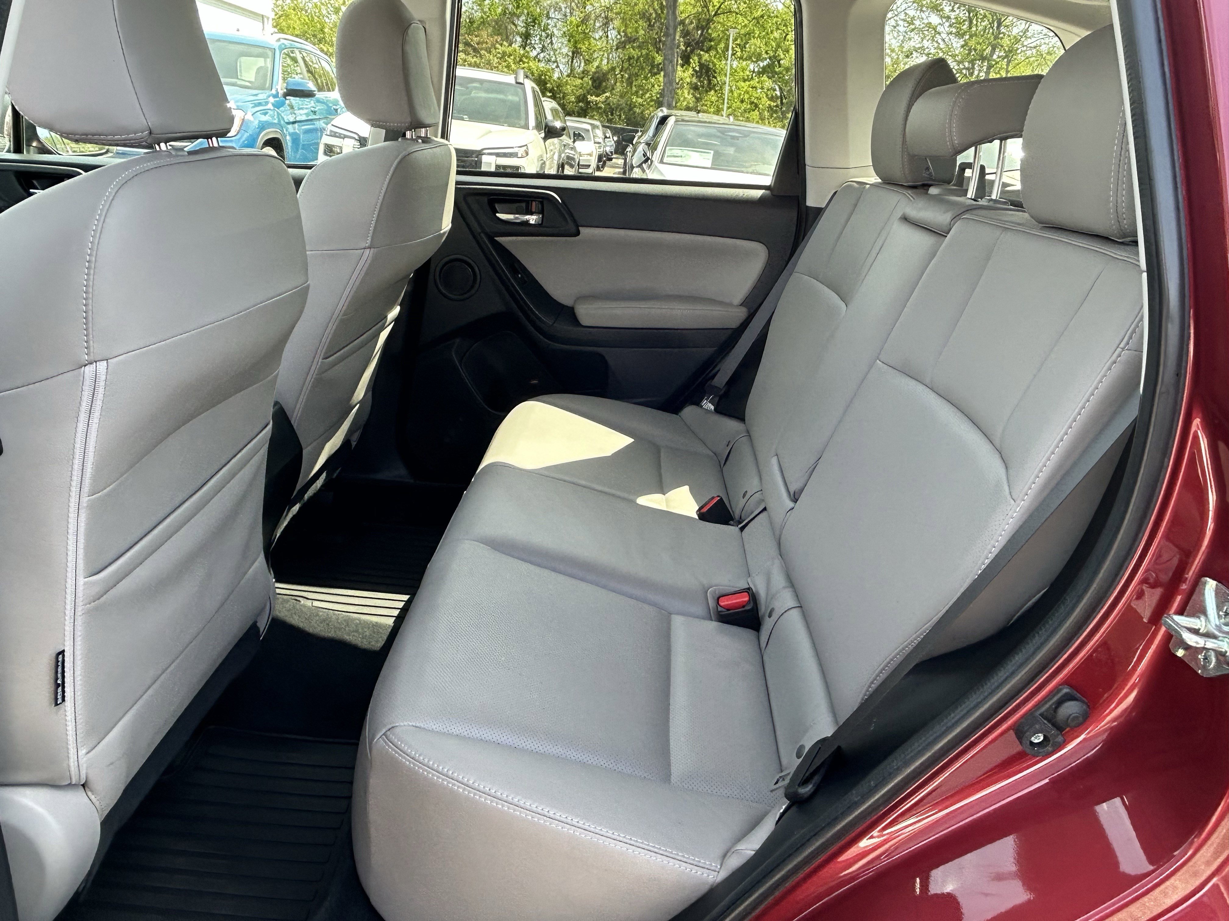 Used 2015 Subaru Forester 2.5i Touring w/ Eyesight & Navigation System AWD/4WD image 24