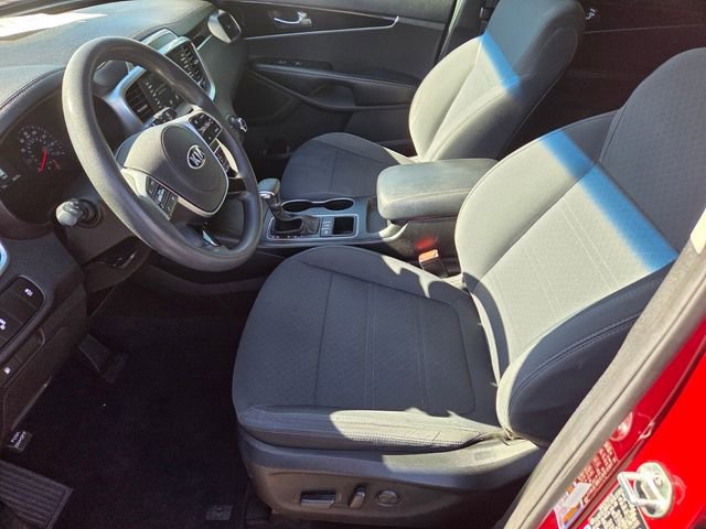 Used 2019 Kia Sorento LX image 9