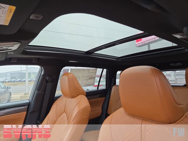 Certified 2026 Toyota Highlander Platinum image 24