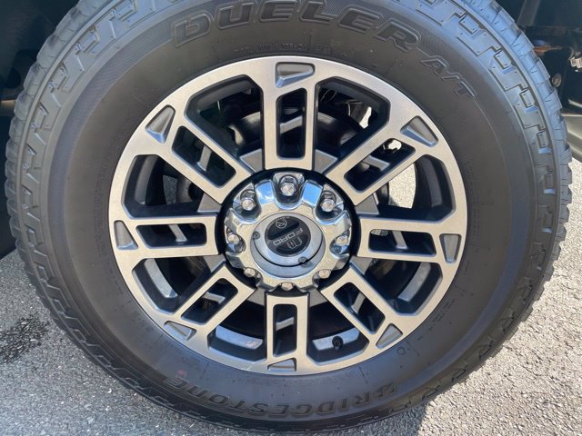 Certified 2024 Ford F350 Limited w/ FX4 Off-Road Package AWD/4WD image 11