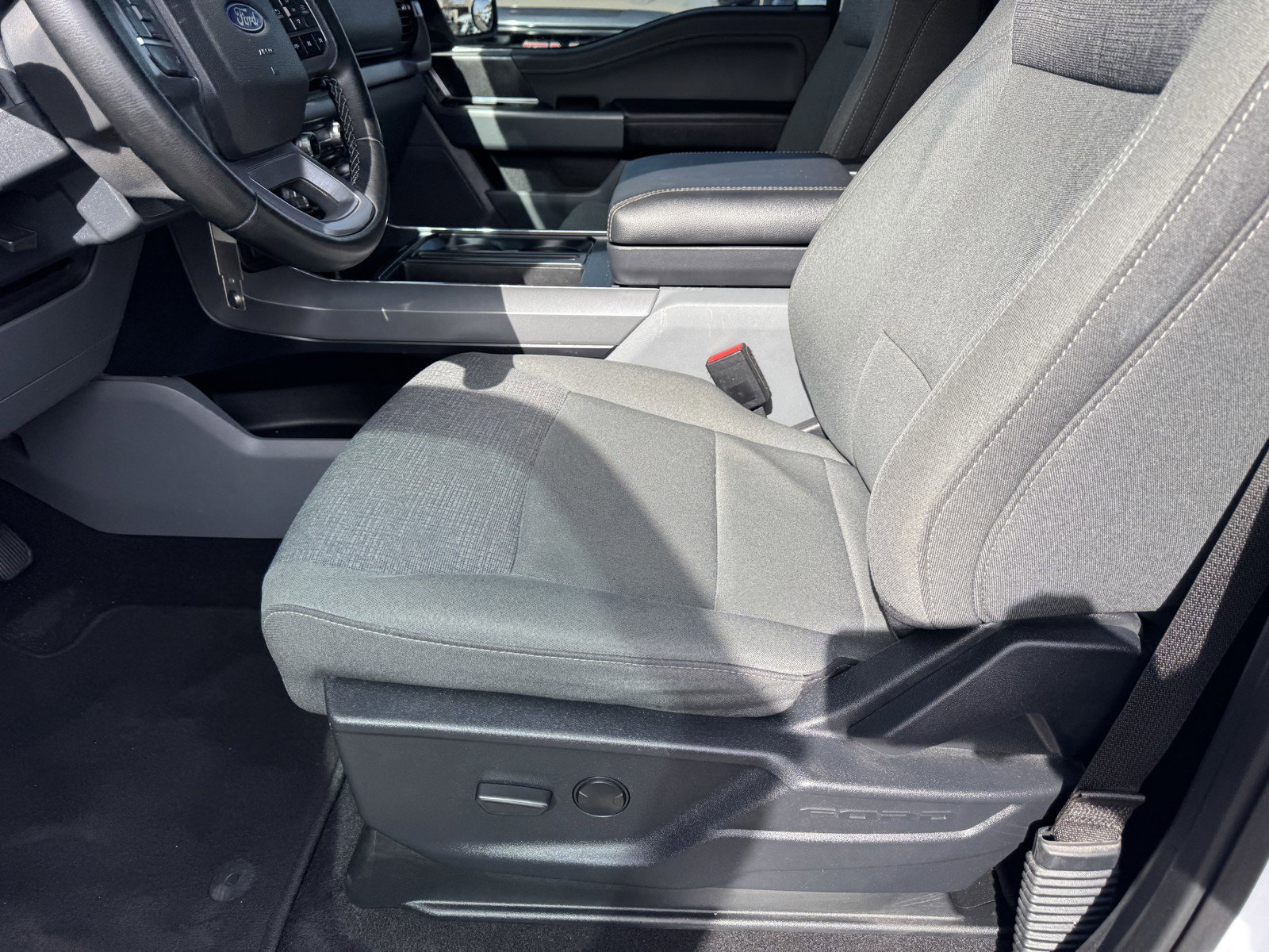 Used 2024 Ford F150 XLT w/ Mobile Office Package image 20