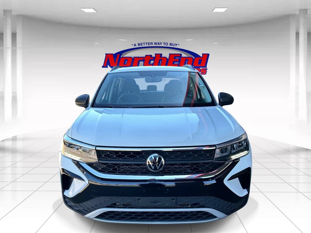 Used 2023 Volkswagen Taos S AWD/4WD image 8