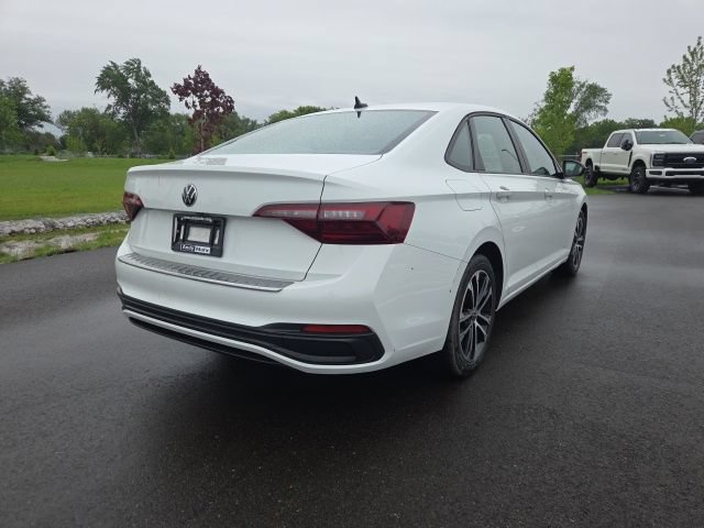 Used 2024 Volkswagen Jetta Sport FWD image 8