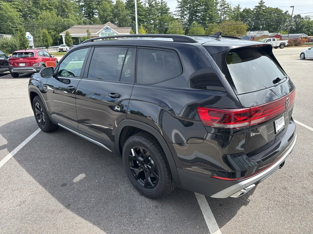New 2026 Volkswagen Atlas Peak Edition image 7