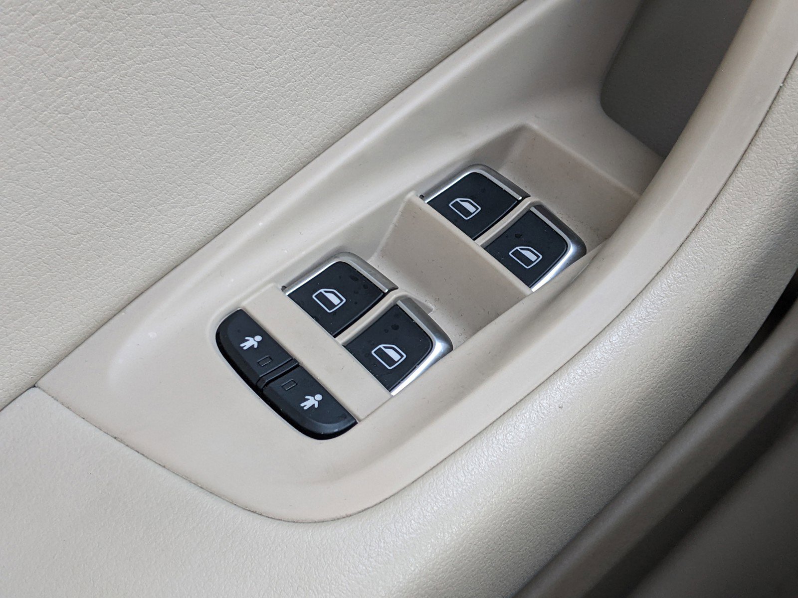 Used 2016 Audi A6 2.0T Premium Plus w/ Premium Plus Package image 18