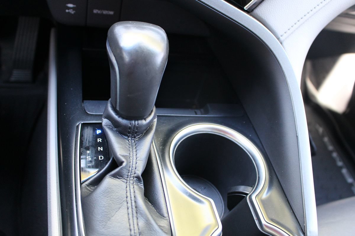 Used 2018 Toyota Camry XLE FWD image 34