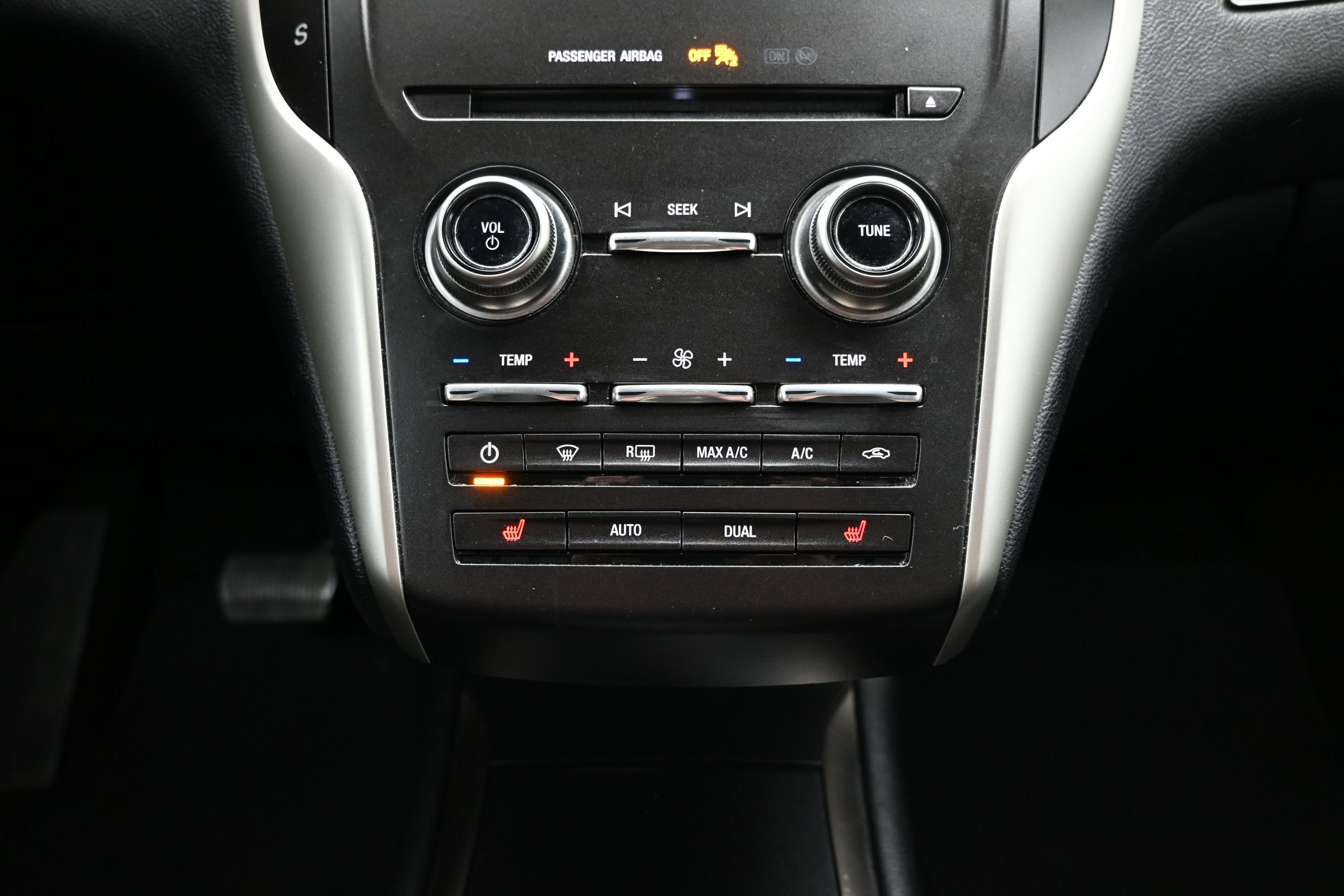 Used 2019 Lincoln MKC Select w/ Select Plus Package FWD image 36
