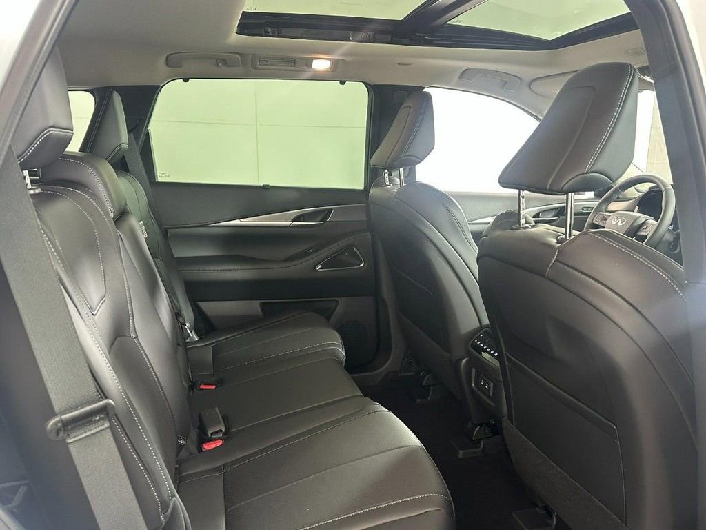 New 2026 INFINITI QX60 Luxe w/ Cargo Package image 11