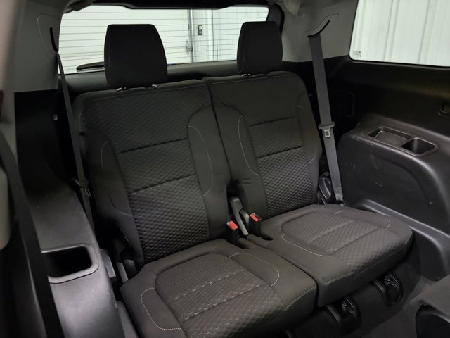 Used 2017 GMC Acadia SLE image 16