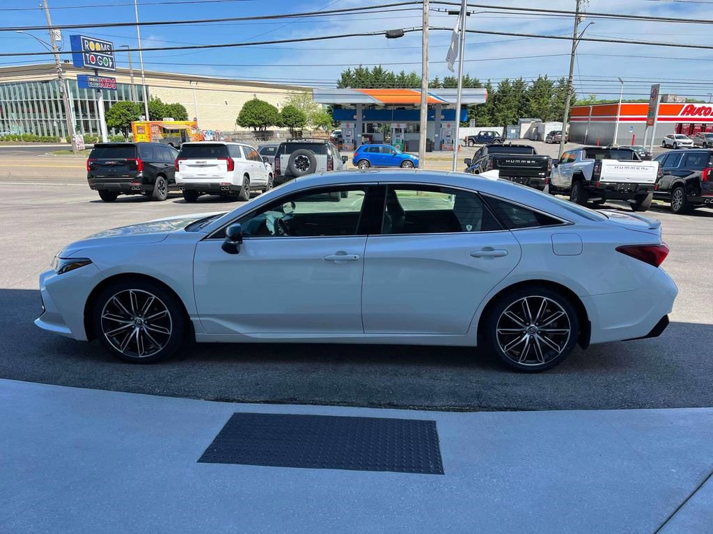 Used 2019 Toyota Avalon XSE w/ All Weather Liner Package FWD image 6