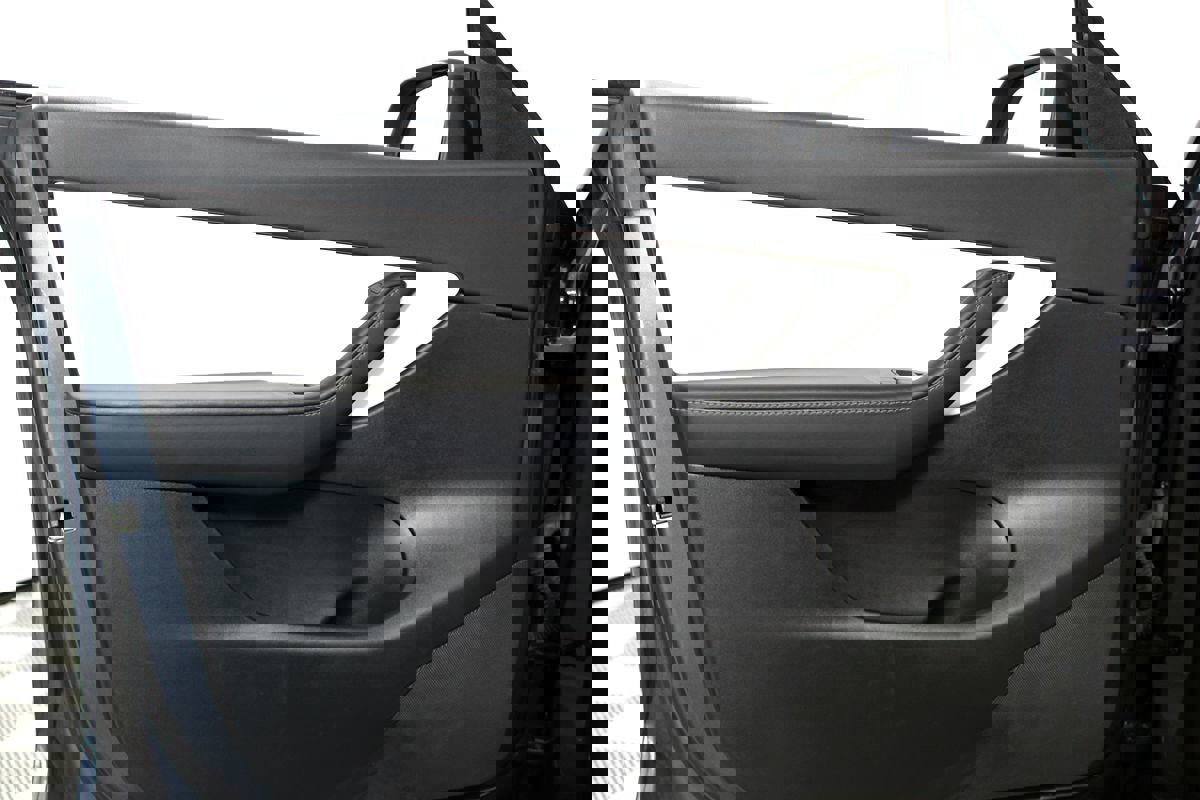 Used 2022 Tesla Model Y Performance image 7