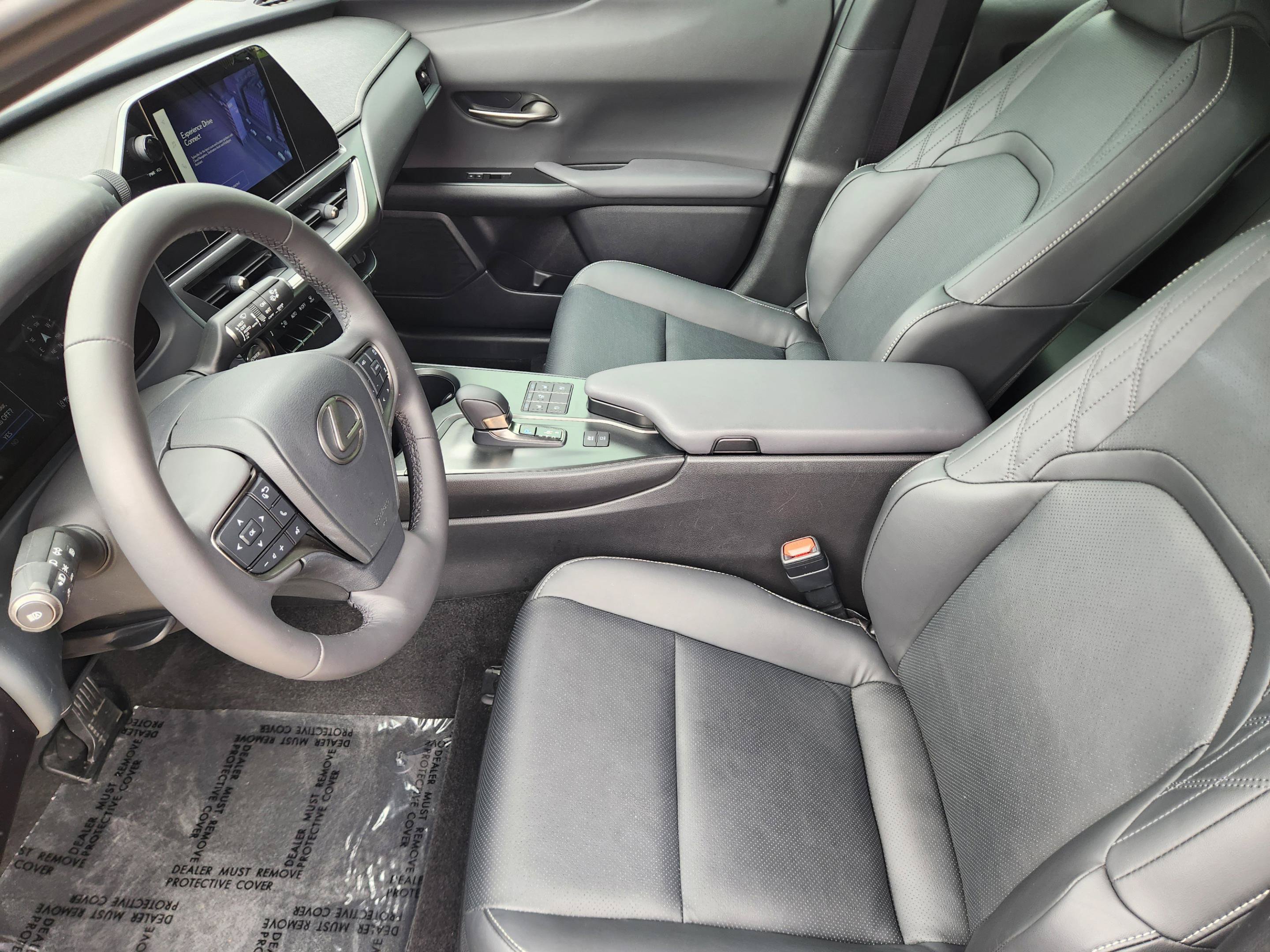 Used 2025 Lexus UX 300h FWD image 5