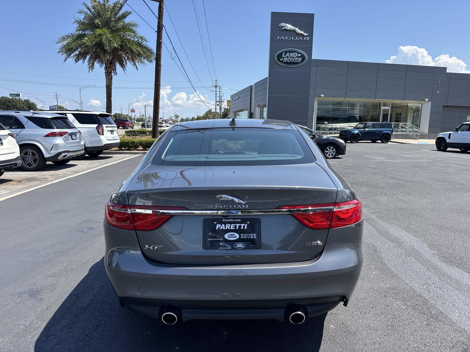 Used 2017 Jaguar XF Premium RWD image 7