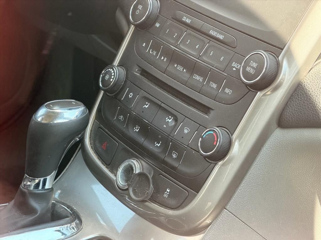 Used 2015 Chevrolet Malibu LS w/ Protection Package FWD image 18