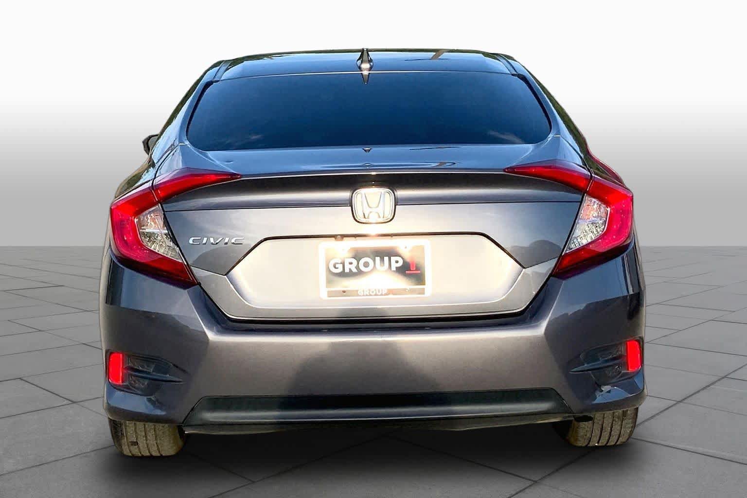 Used 2017 Honda Civic EX image 5