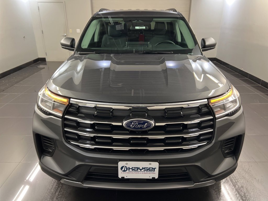 New 2026 Ford Explorer Active image 2