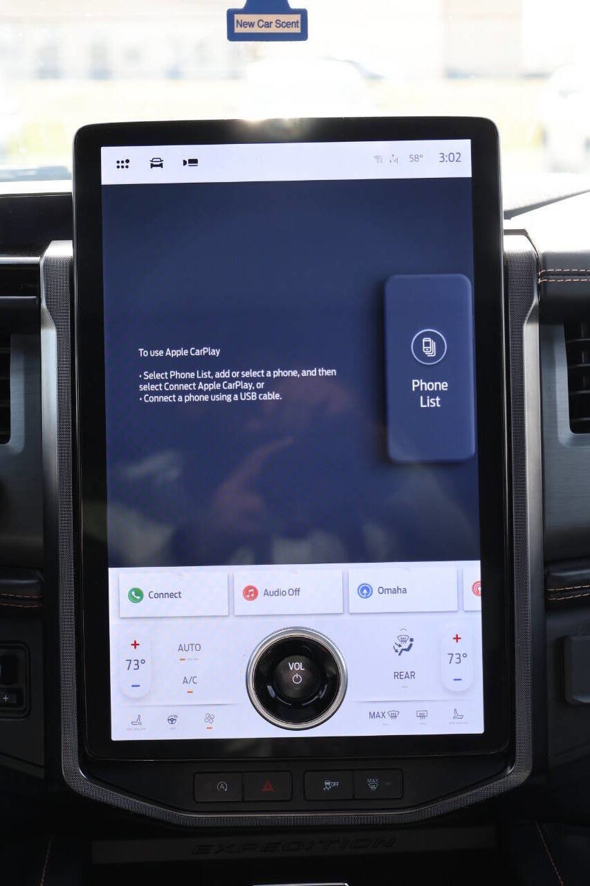 Used 2023 Ford Expedition Platinum image 21