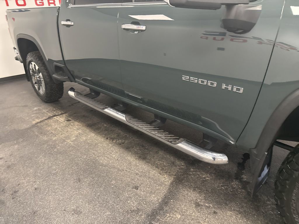 Used 2025 Chevrolet Silverado 2500 LTZ w/ LTZ Premium Package image 12