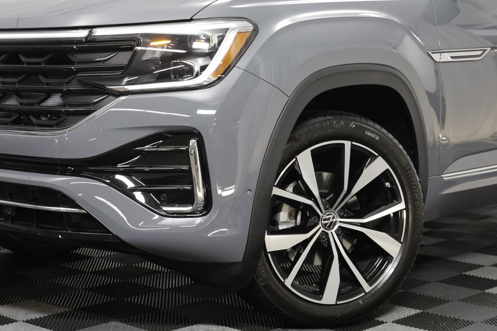 New 2026 Volkswagen Atlas Cross Sport SEL Premium R-Line AWD/4WD image 4