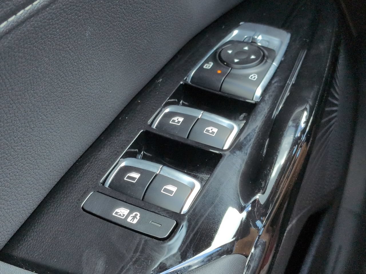 Used 2026 Kia K5 GT-Line FWD image 25