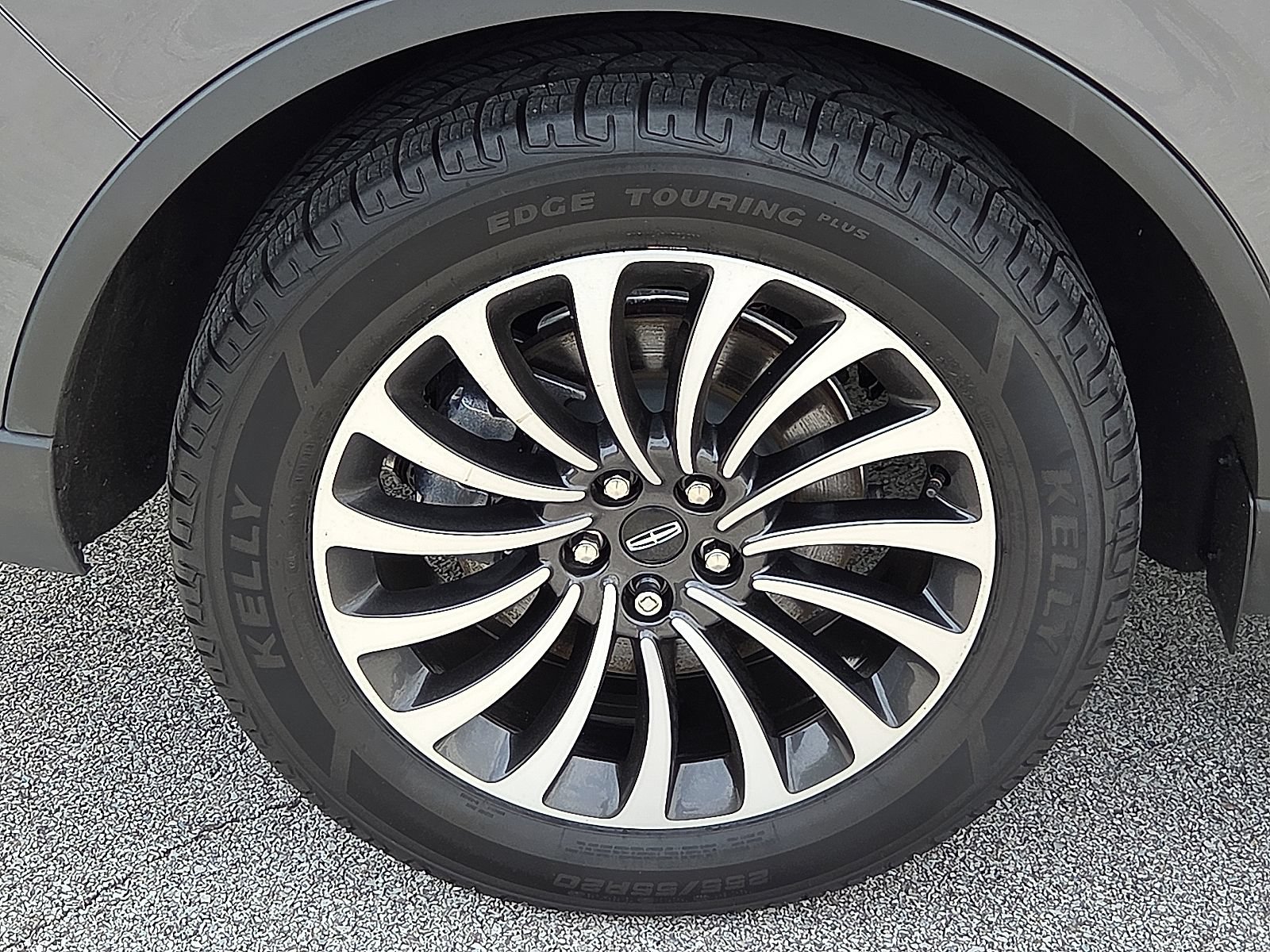 Used 2023 Lincoln Aviator Reserve w/ Elements Package Plus AWD/4WD image 7