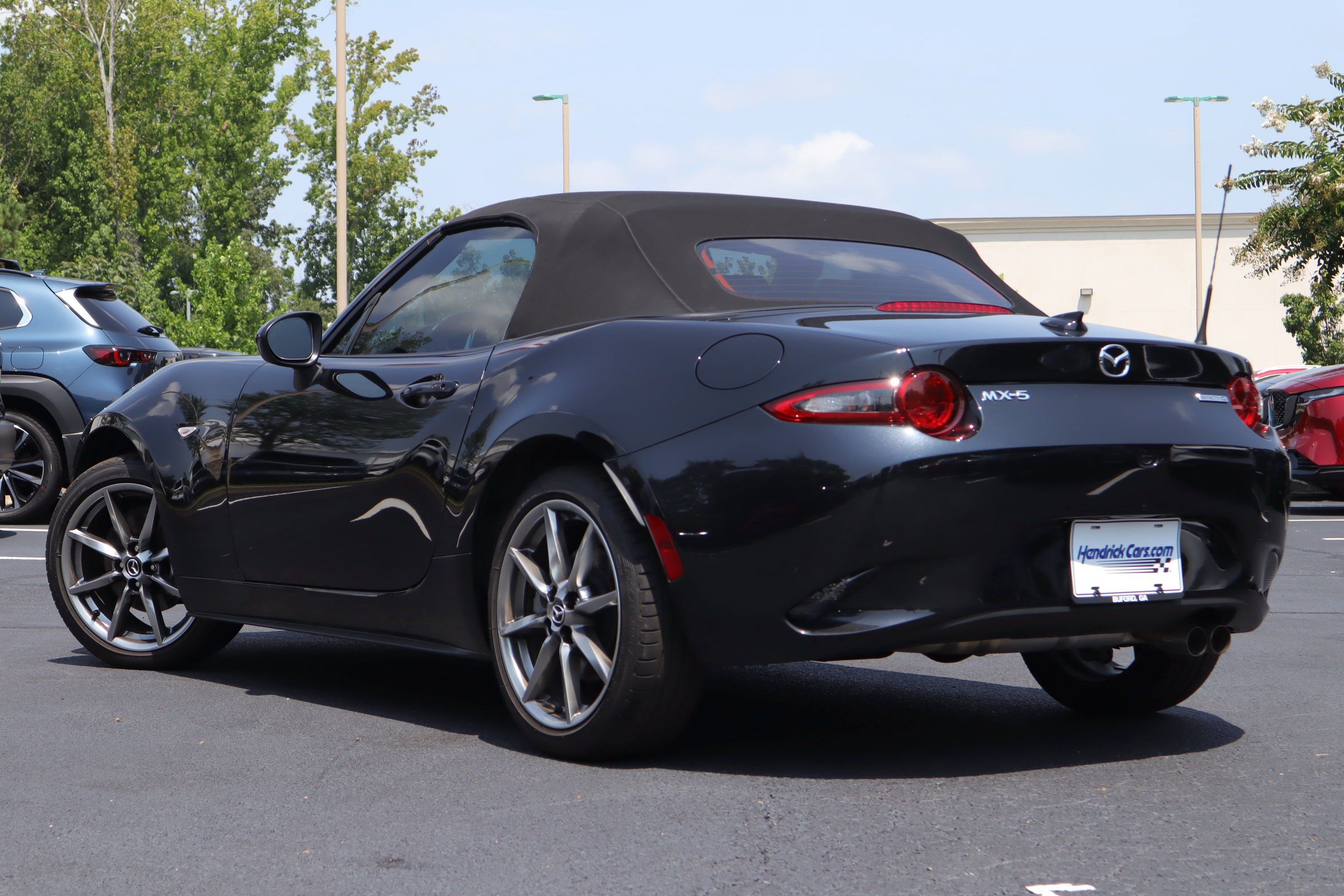 Certified 2023 MAZDA MX-5 Miata Grand Touring w/ Weather Package RWD image 3