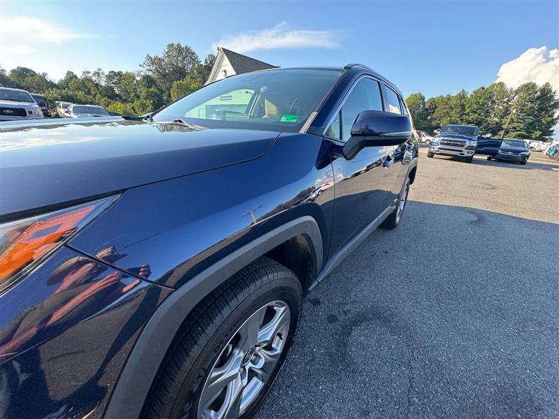 Used 2022 Toyota RAV4 XLE image 9