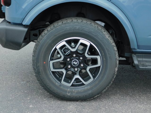 New 2025 Ford Bronco Outer Banks image 11