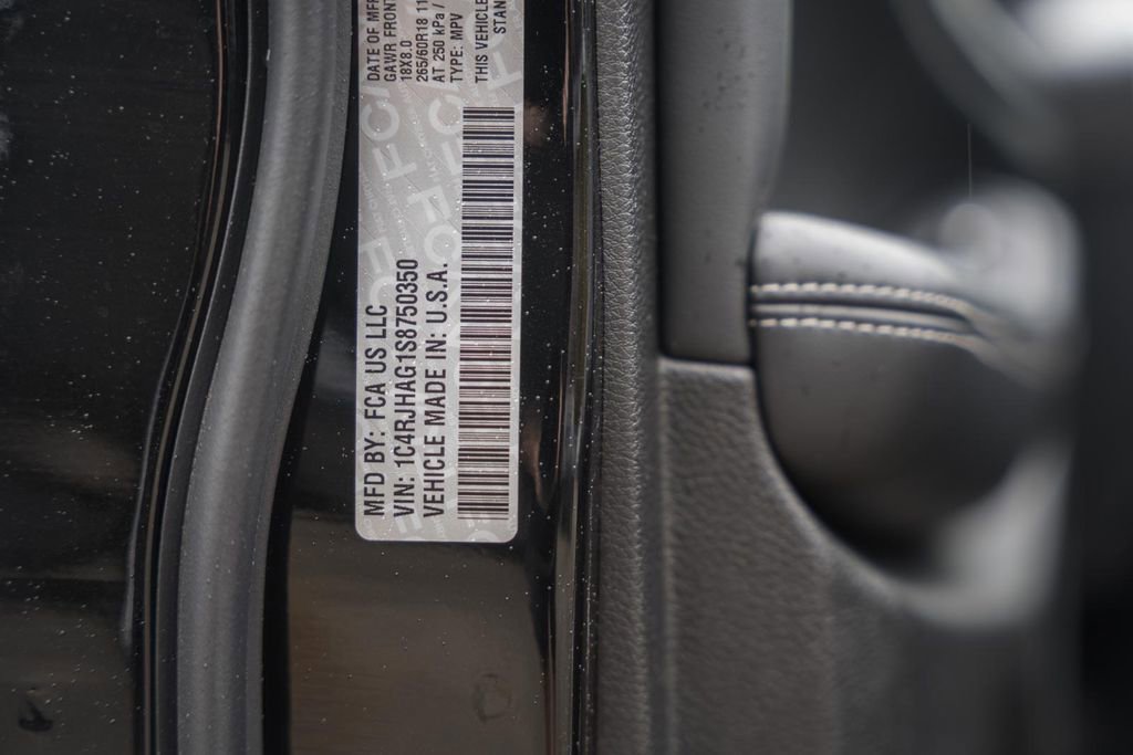 New 2025 Jeep Grand Cherokee Laredo X w/ Luxury Tech Group I image 39