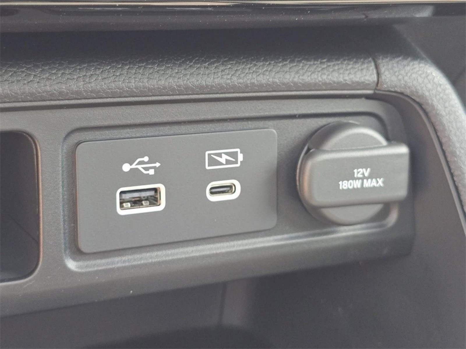 New 2025 Honda Pilot TrailSport image 9