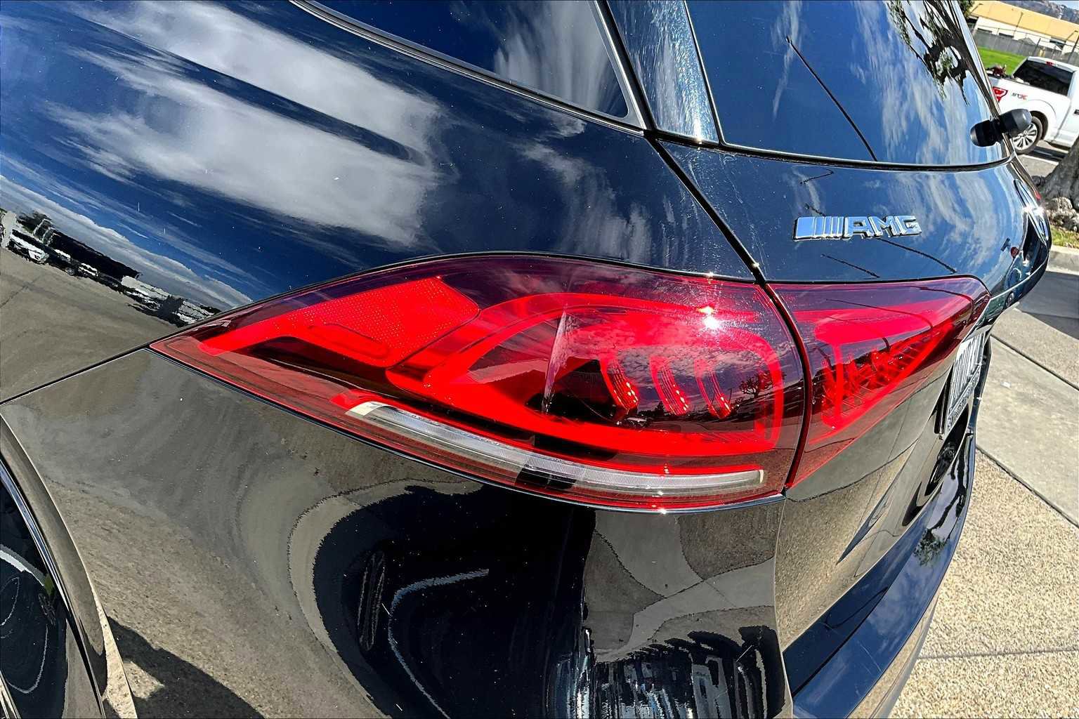 Used 2023 Mercedes-Benz GLE 53 AMG 4MATIC image 28