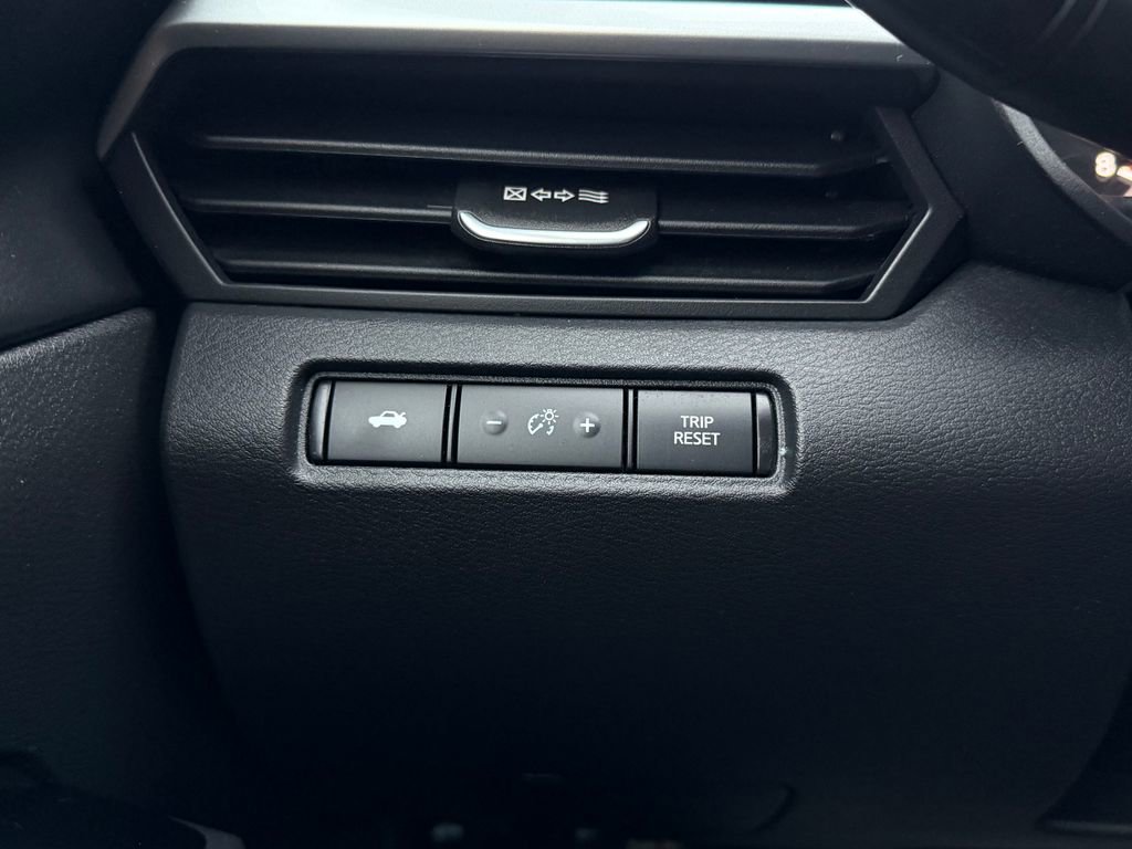 Used 2023 Nissan Altima 2.5 SR w/ SR Premium Package image 21