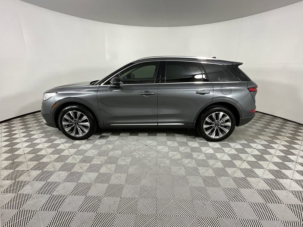 Certified 2022 Lincoln Corsair Reserve w/ Equipment Group 201A image 2