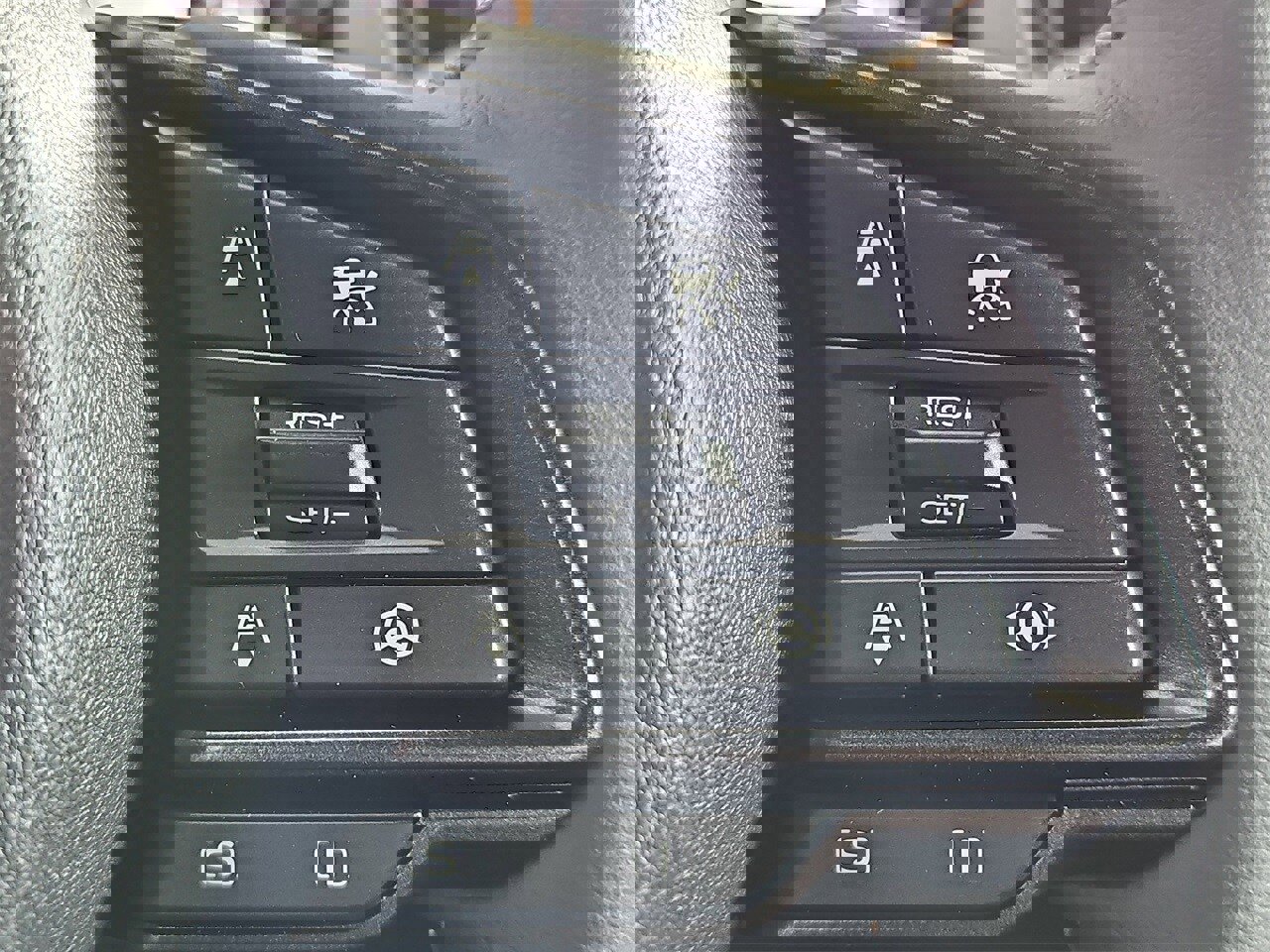 Certified 2025 Subaru Crosstrek 2.5i Wilderness w/ Crosstrek Mirror Package image 18