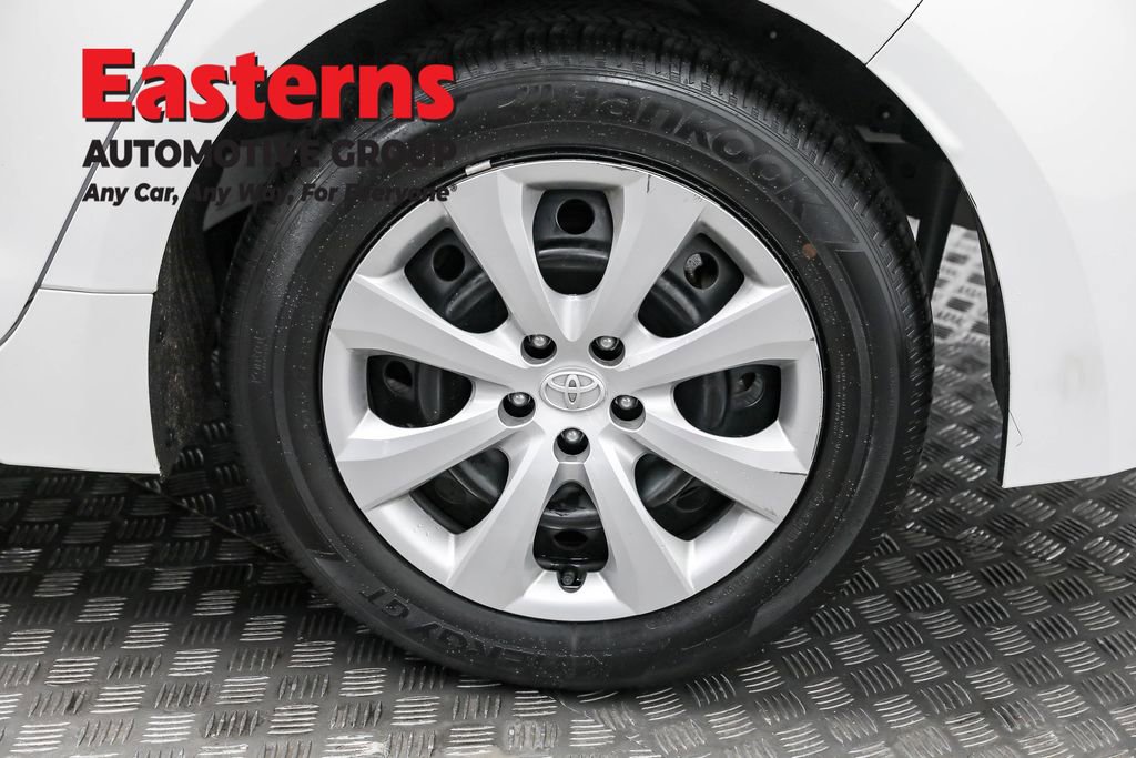 Used 2024 Toyota Corolla LE image 35