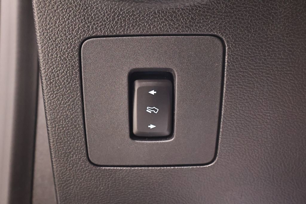 Used 2016 Ford F150 Platinum w/ Equipment Group 701A Luxury AWD/4WD image 29