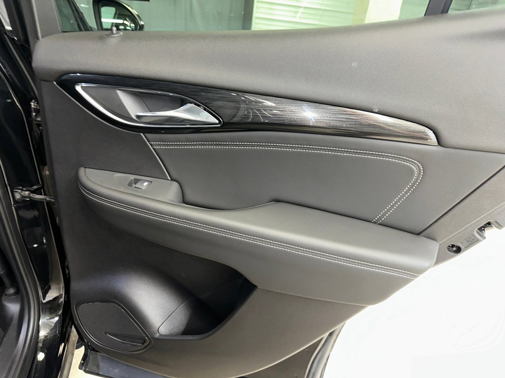 Certified 2023 Buick Envision Preferred image 29
