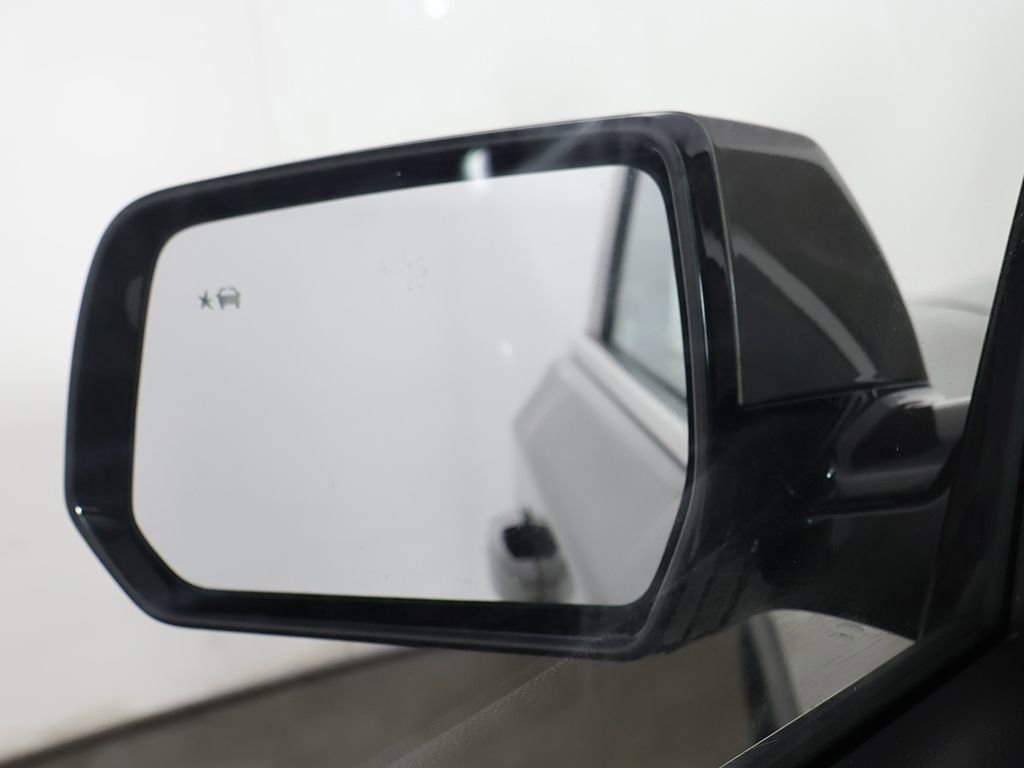 Used 2018 Chevrolet Traverse LT image 35