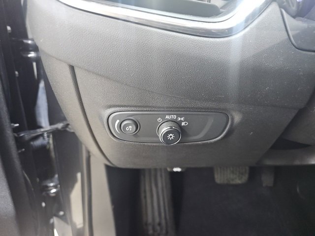 Used 2022 Chevrolet Equinox LT image 25