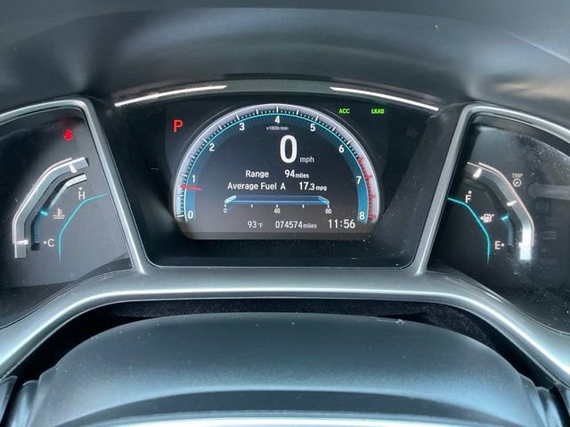 Used 2018 Honda Civic Touring image 16