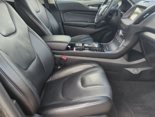 Used 2019 Ford Edge Titanium AWD/4WD image 21