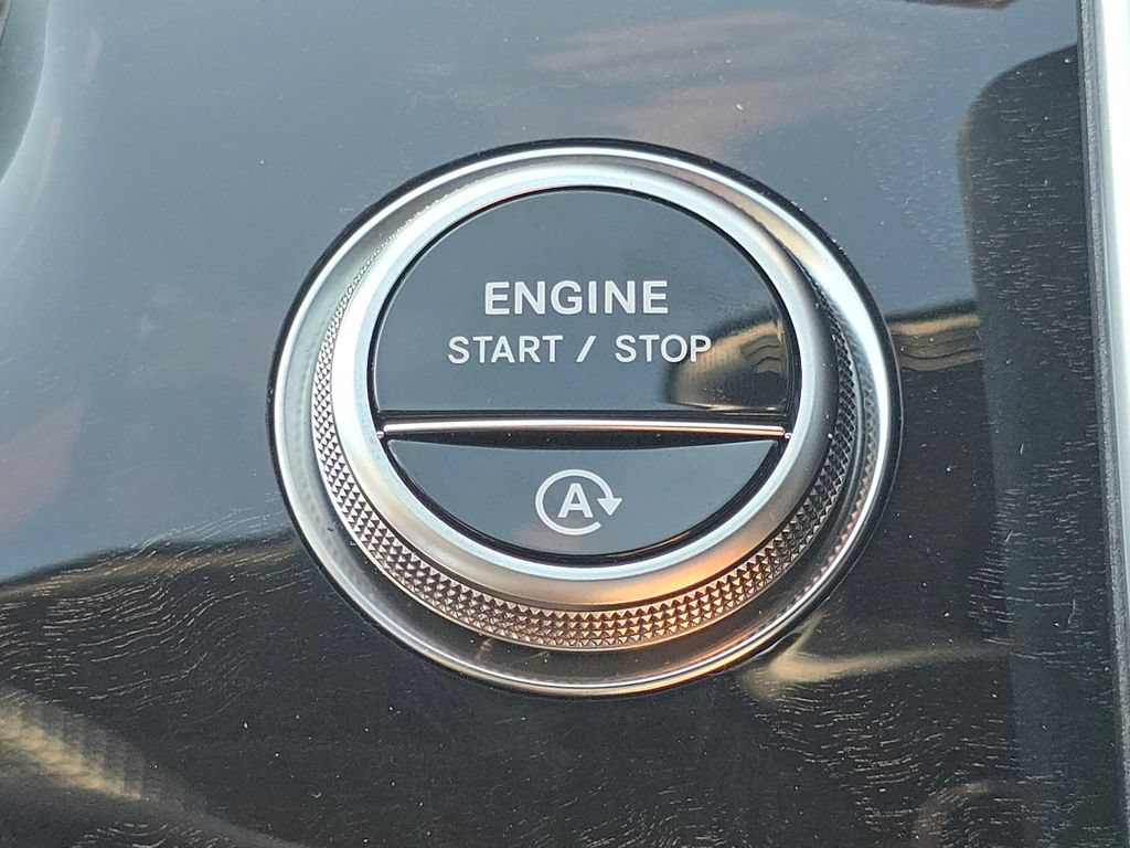 Certified 2026 Mercedes-Benz C 300 4MATIC Sedan image 38
